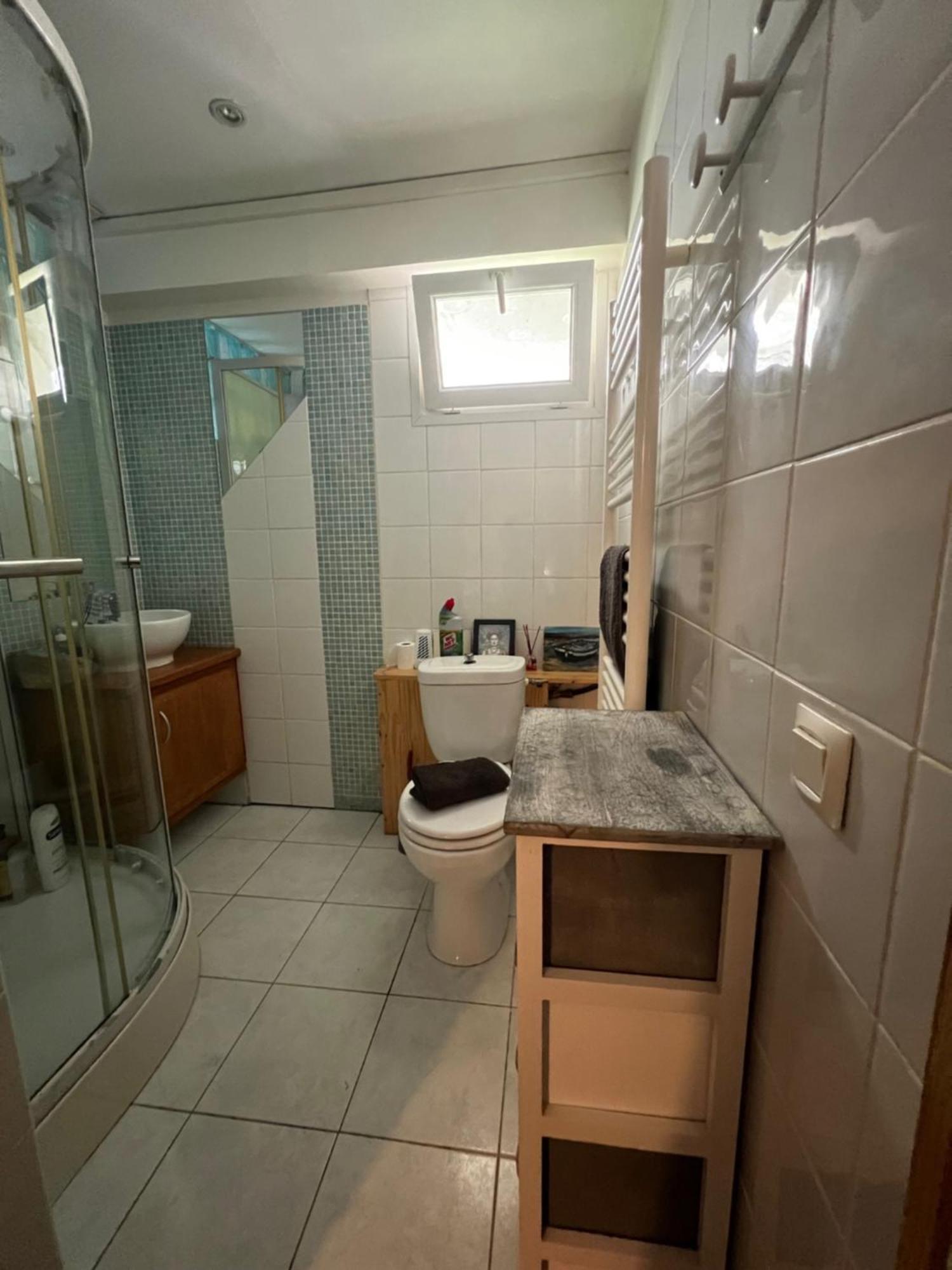 Appartamento Elégant studio dans une cour intérieure, avec terrasse privée Lunel  Esterno foto